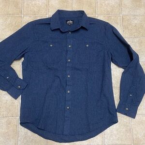 Pacifica Navy Casual Button Down Shirt Size Medium